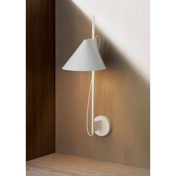 Yuh wandlamp