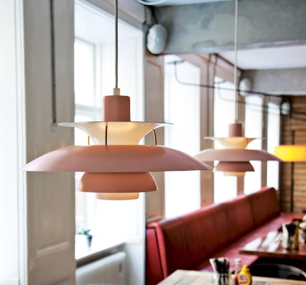 PH 5 hanglamp.  Rose