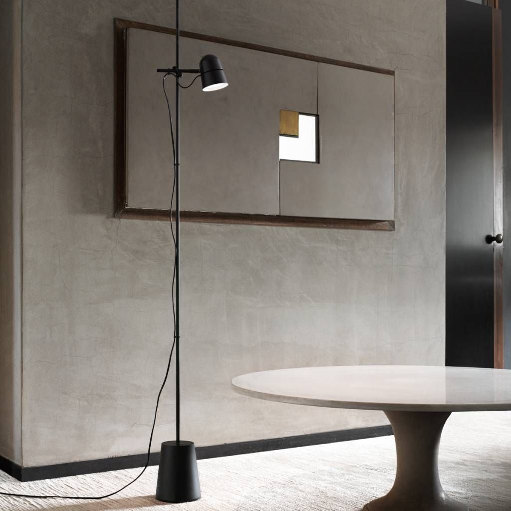 Counterbalance vloerlamp