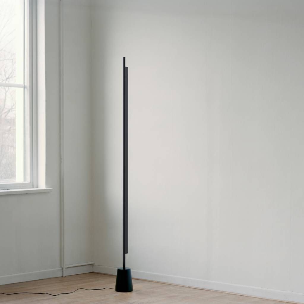 Compendium vloerlamp. 2700 kelvin.