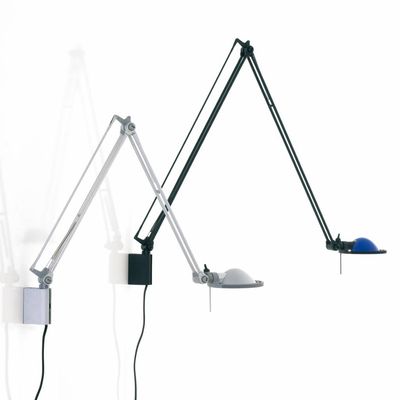 Berenice wandlamp. Aluminium