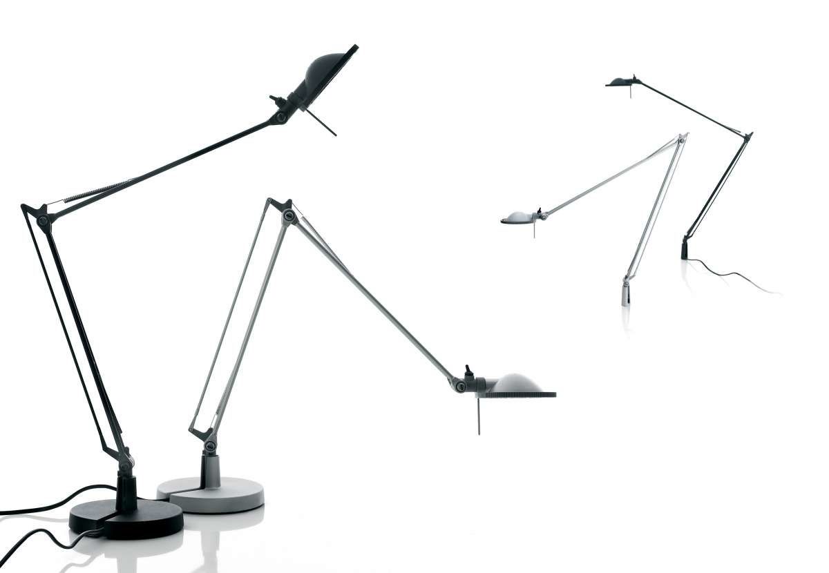 Berenice Piccola tafellamp. Aluminium