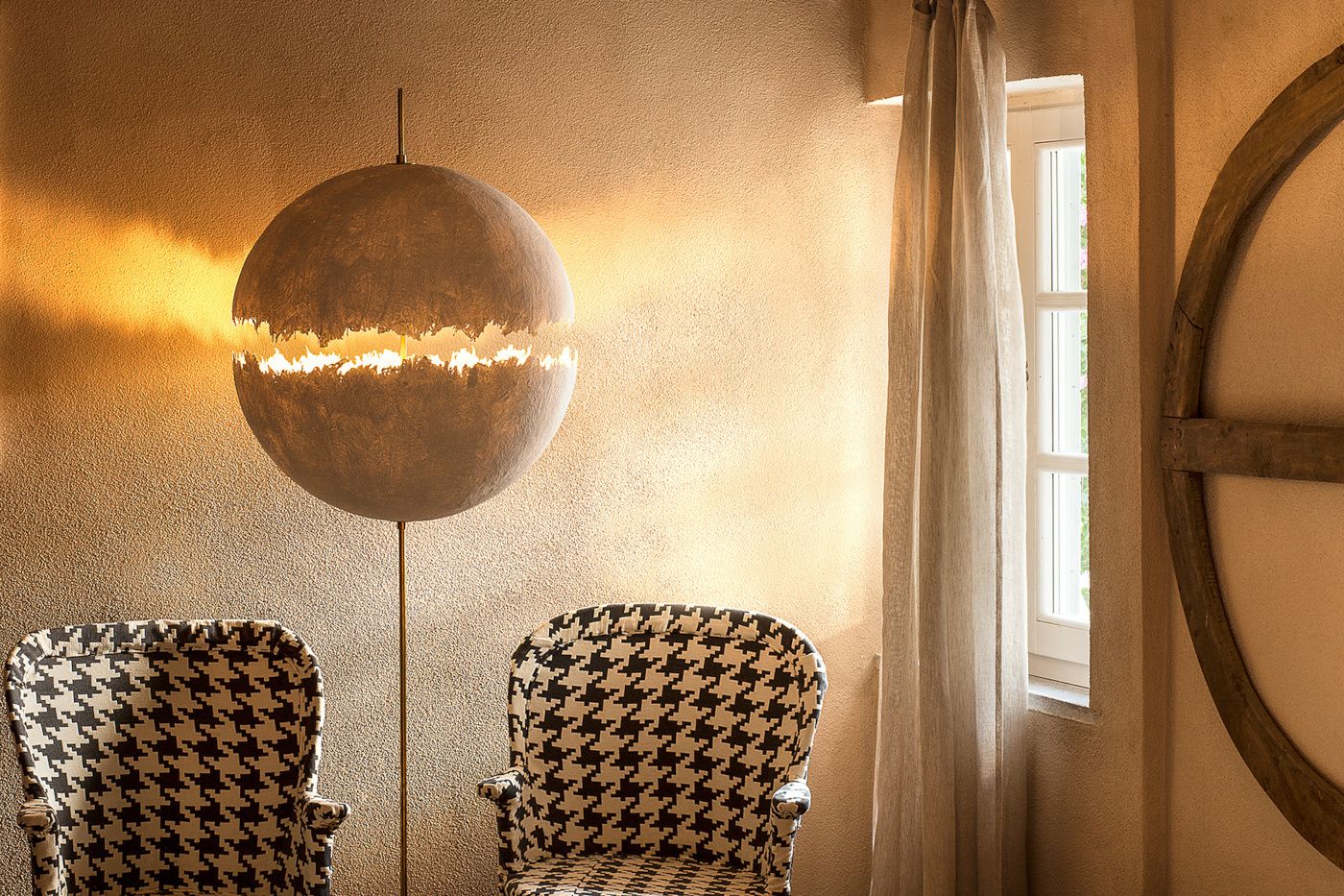 PostKrisi F 64 vloerlamp