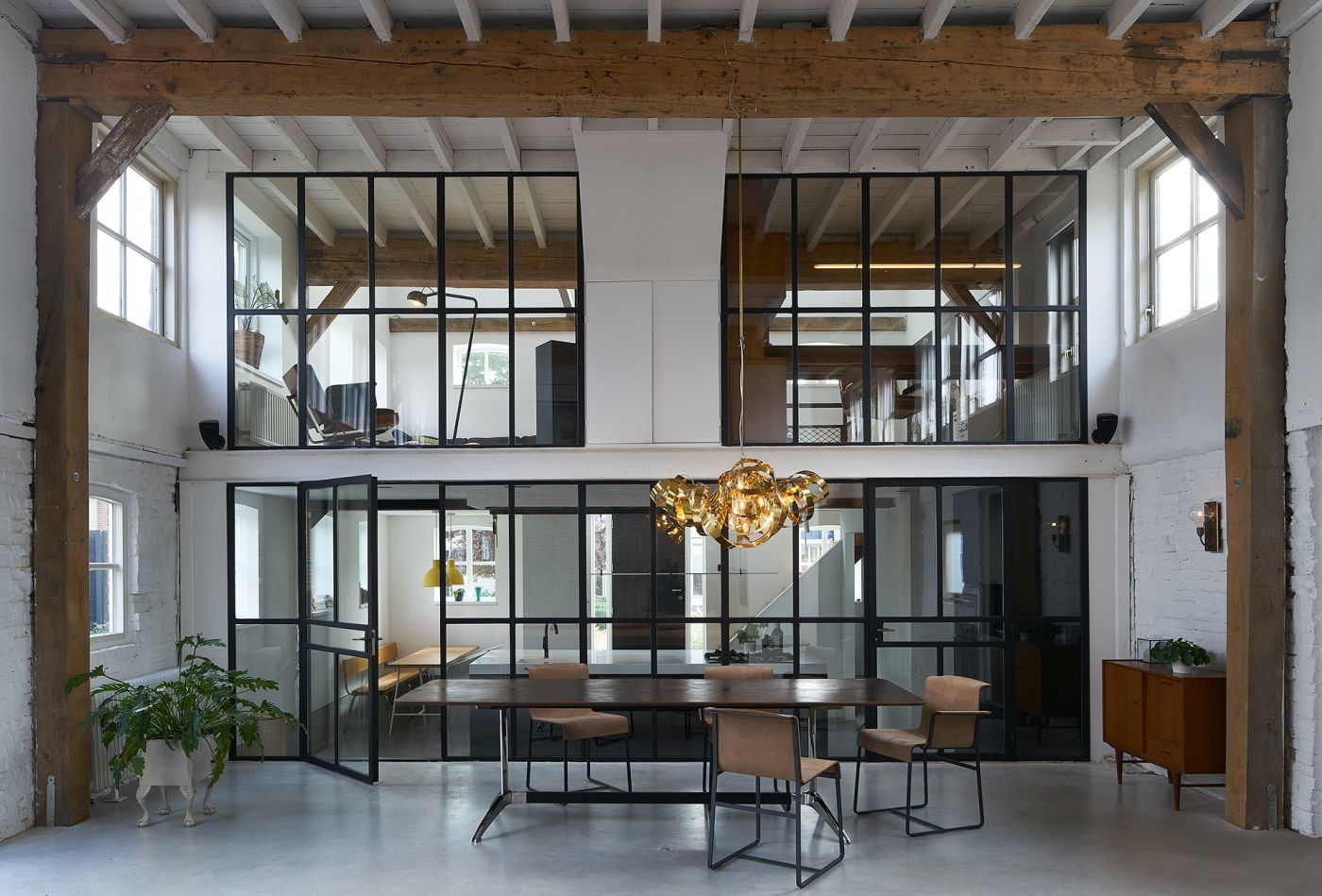 Montone Chandelier Triangle 9 
