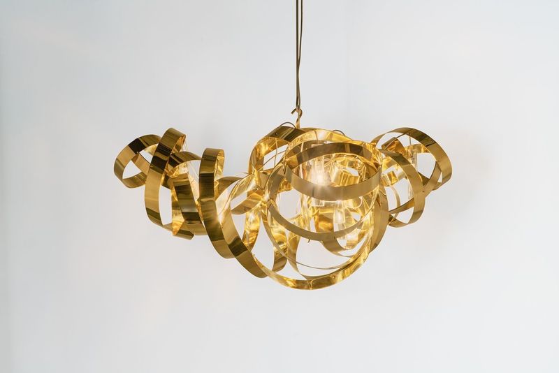 Montone Chandelier Triangle 5 