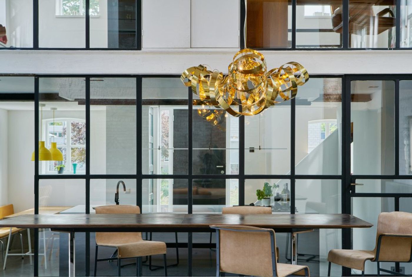 Montone Chandelier Triangle 5 