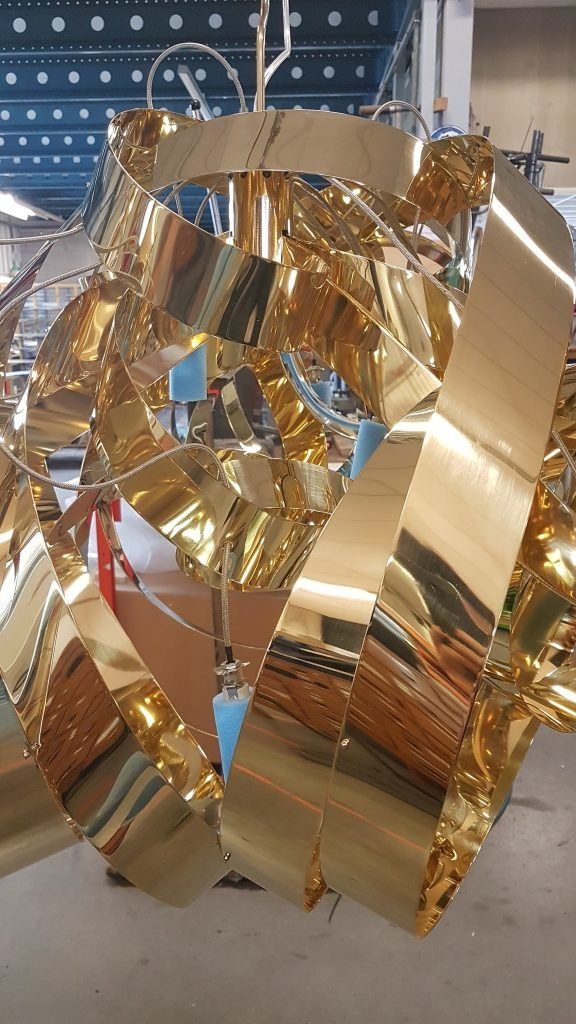 Montone Chandelier Triangle 5 