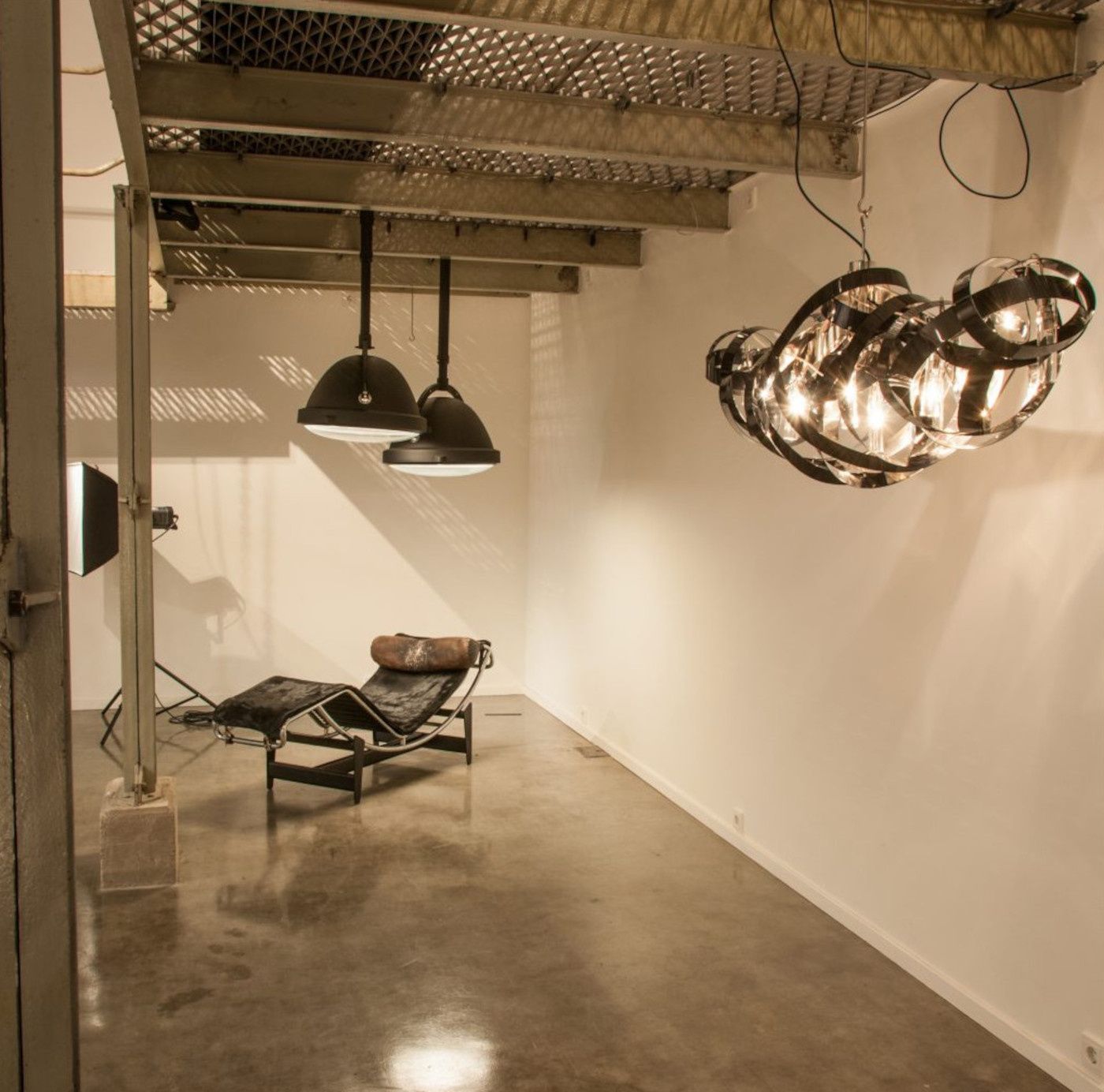 Montone Chandelier Oval 8  