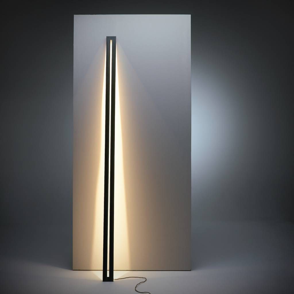 Framed Leaning vloerlamp