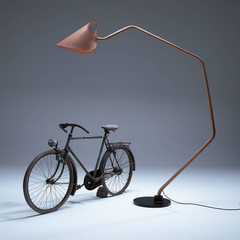 Mrs. Q Totally Leather vloerlamp
