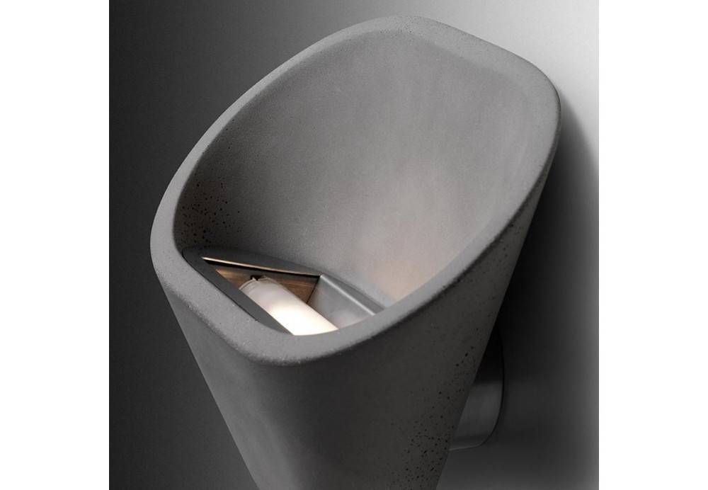 Aplomb wandlamp