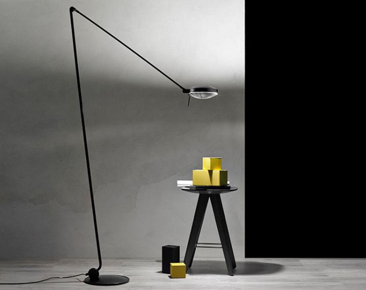 Elle vloerlamp