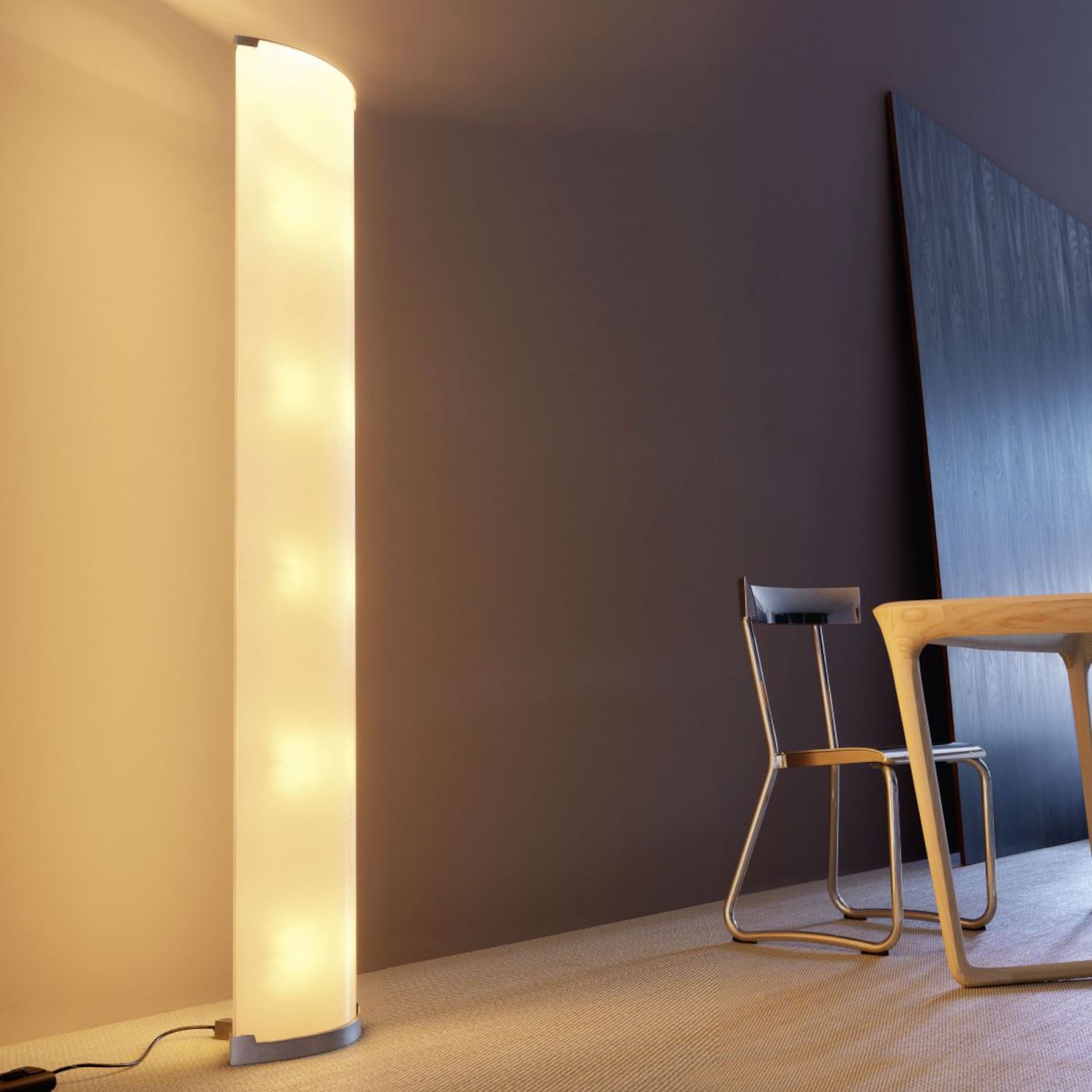 Pirellone vloerlamp