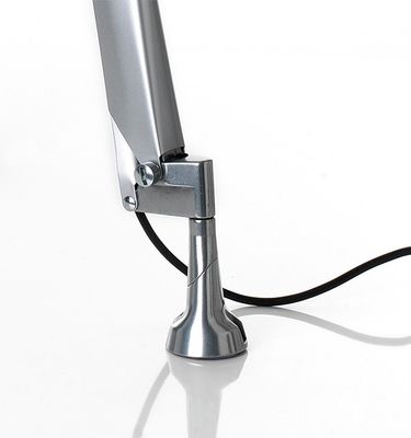 SUPER SALE!!! Luceplan Fortebraccio met vaste bureau / wand montage in de Witte uitvoering SUPER SALE!!!