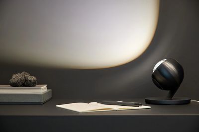 io 3d basso. vloerlamp. Mat chroom