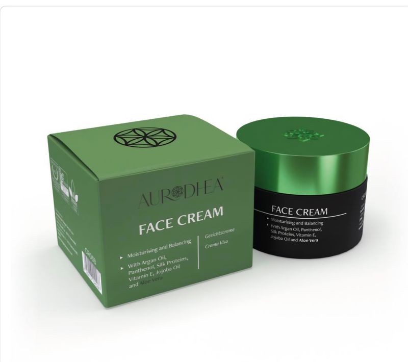 Code: CR03B  Aloe Vera Day Face Cream - 50 ml Enriched with Argan Oil, Panthenol, Silk Proteins, Jojoba Oil and Vitamin E