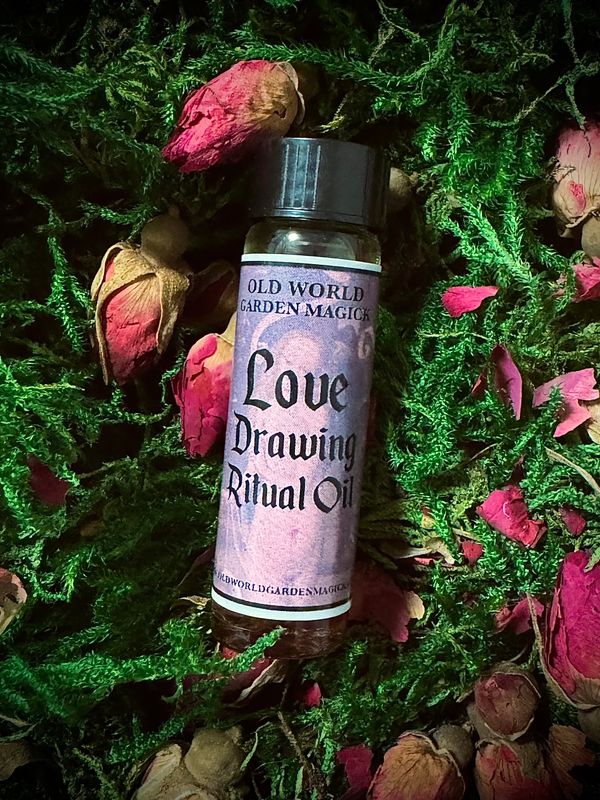 Love Drawing Ritual Oil - (Handmade, Witchcraft, Magick, Wicca, Old World)