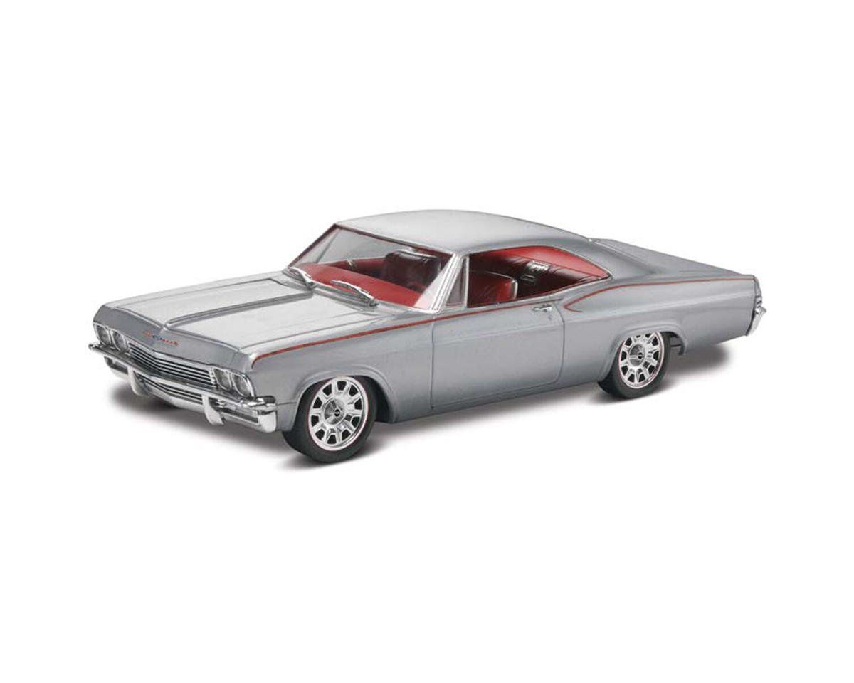 Revell Germany 1/25 &#39;65 Chevy Impala Model Kit