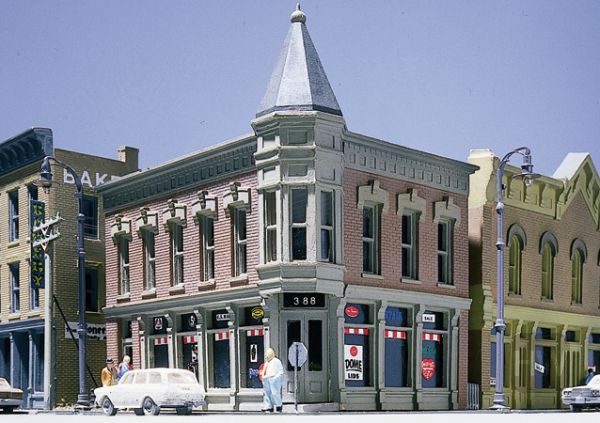 WOO51300, Woodland Scenics - Corner Turret Building