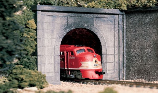 WOOC1266, Woodland Scenics - Tunnel Portal Concrete Single