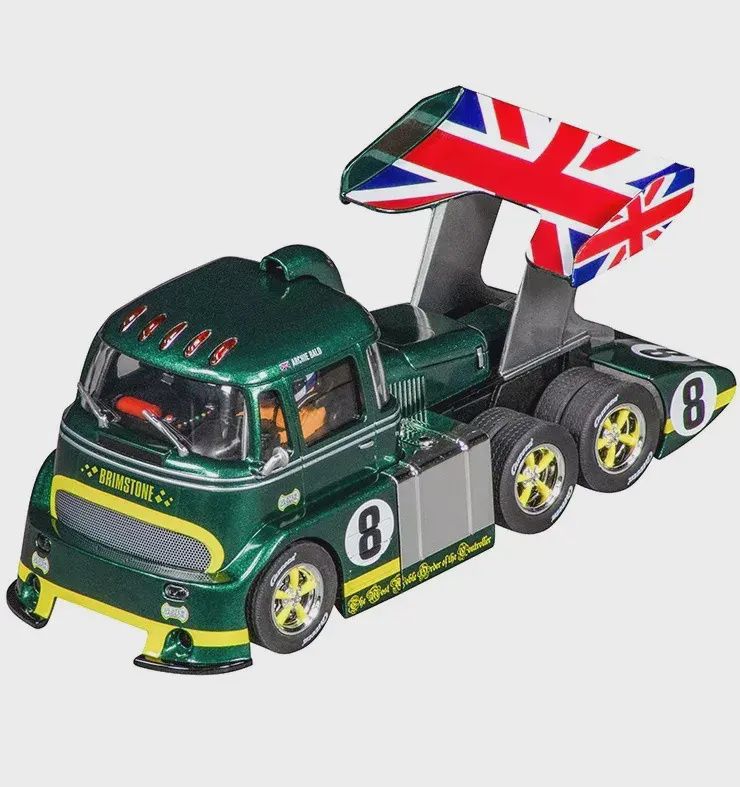 20031093, Carrera Digital 132 Race Truck Cabover &quot;British Racing Green, No. 8&quot;