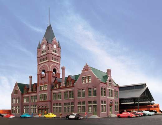 933-2946, Walthers Cornerstone - Milwaukee Everett Street Station and Train Shed - HO scale