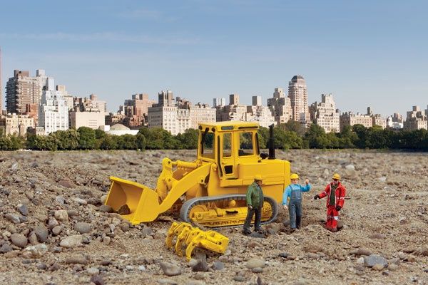 949-11009, Walthers SceneMaster - Tracked Loader - HO scale