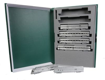 KAT106090DCC, Kato USA - Silver Streak Zephyr Train-Only Set - DCC - N scale