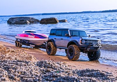 TRA10650, Traxxas Disruptor Tandem-Axle Boat Trailer w/Hitch (31&quot;)