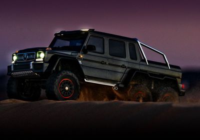 Traxxas Pro Scale LED light set, TRX-4 Mercedes G 500 &amp; G 63, complete with power module (contains headlights, tail lights, roof lights, &amp; distribution block) (fits #8811 or 8825 body)