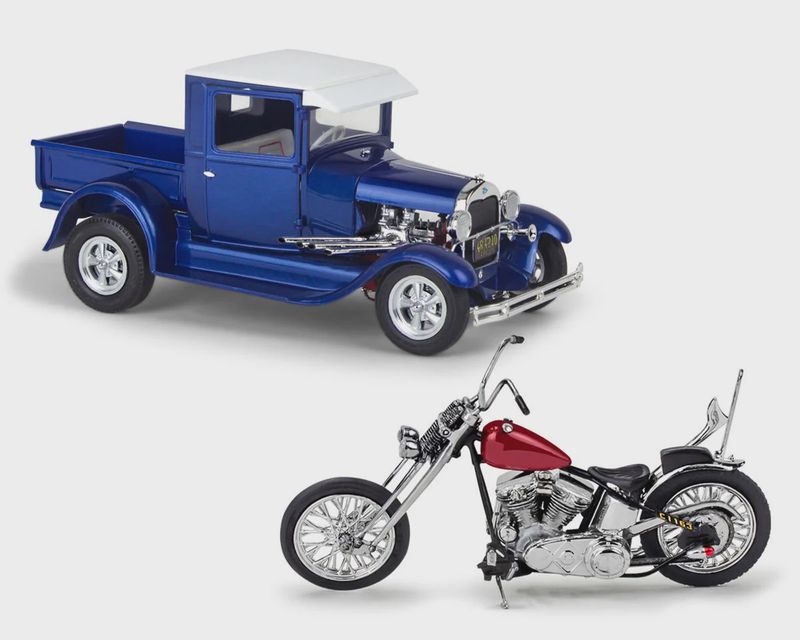 RMX14565, Revell 1/25 1929 Ford® Model A Pickup with California Street Chopper Plastic Model Kit