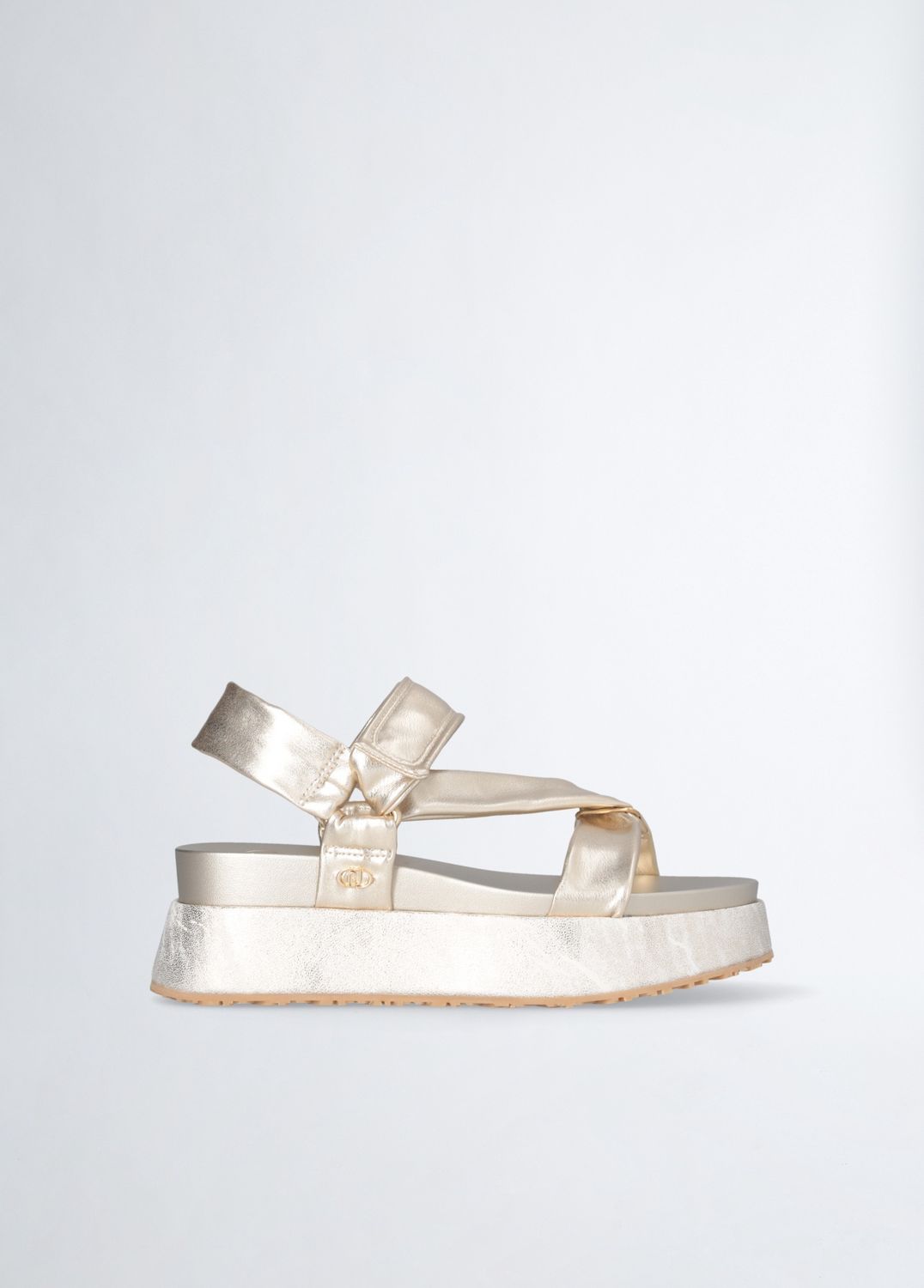 Platform sandals