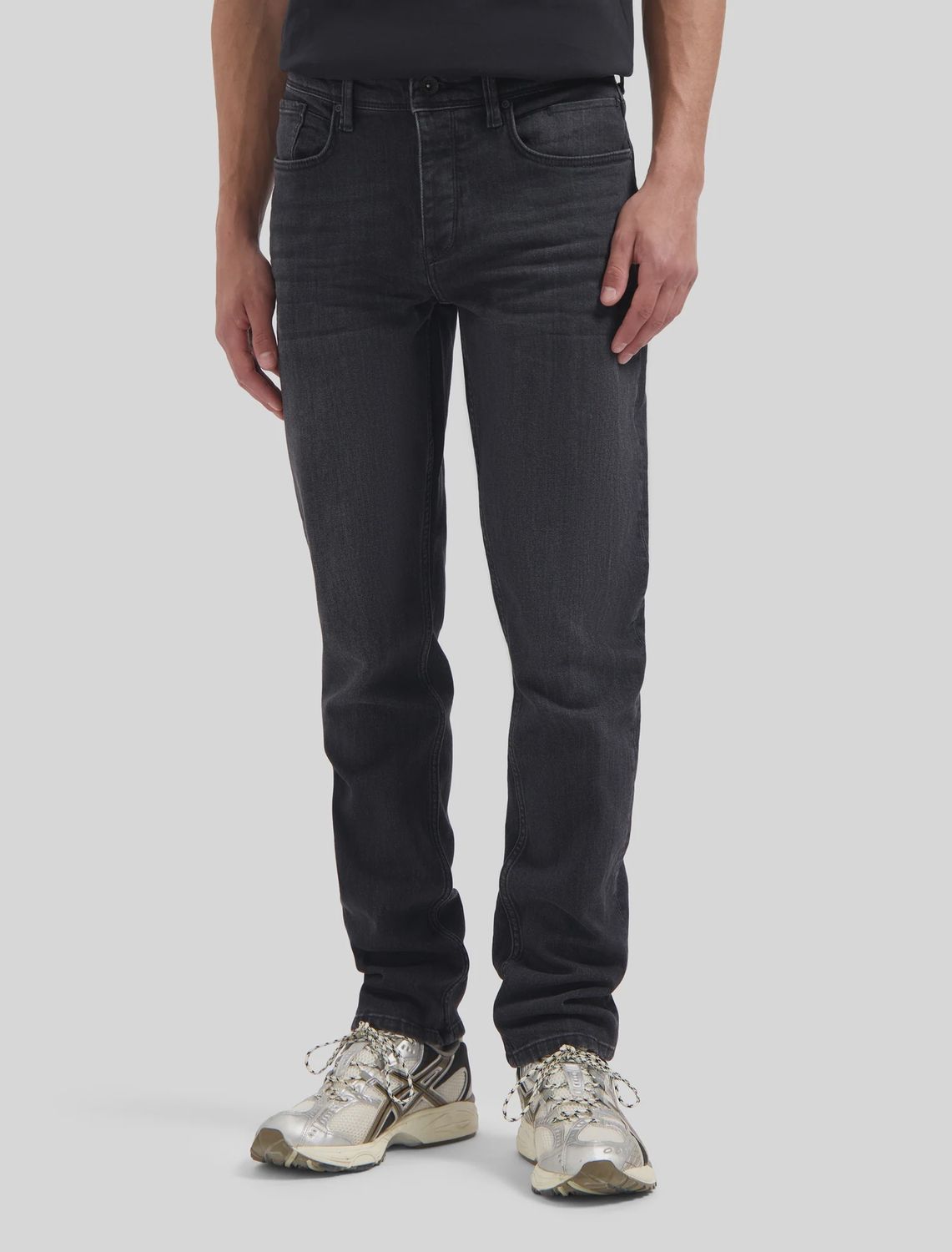 The Ryan Slim Fit Jeans Dark Grey