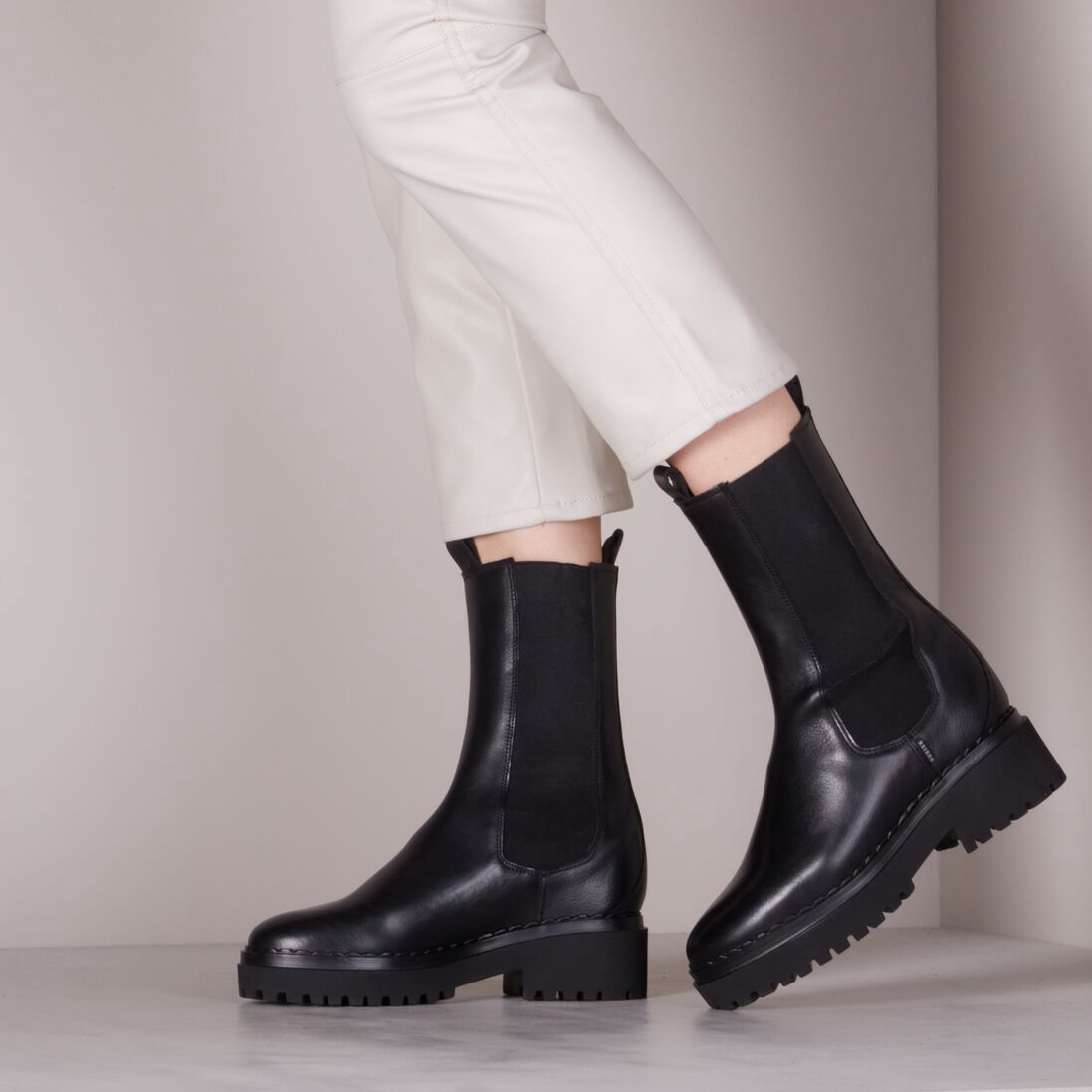 Nubikk Fae Adams zwarte boots voor dames