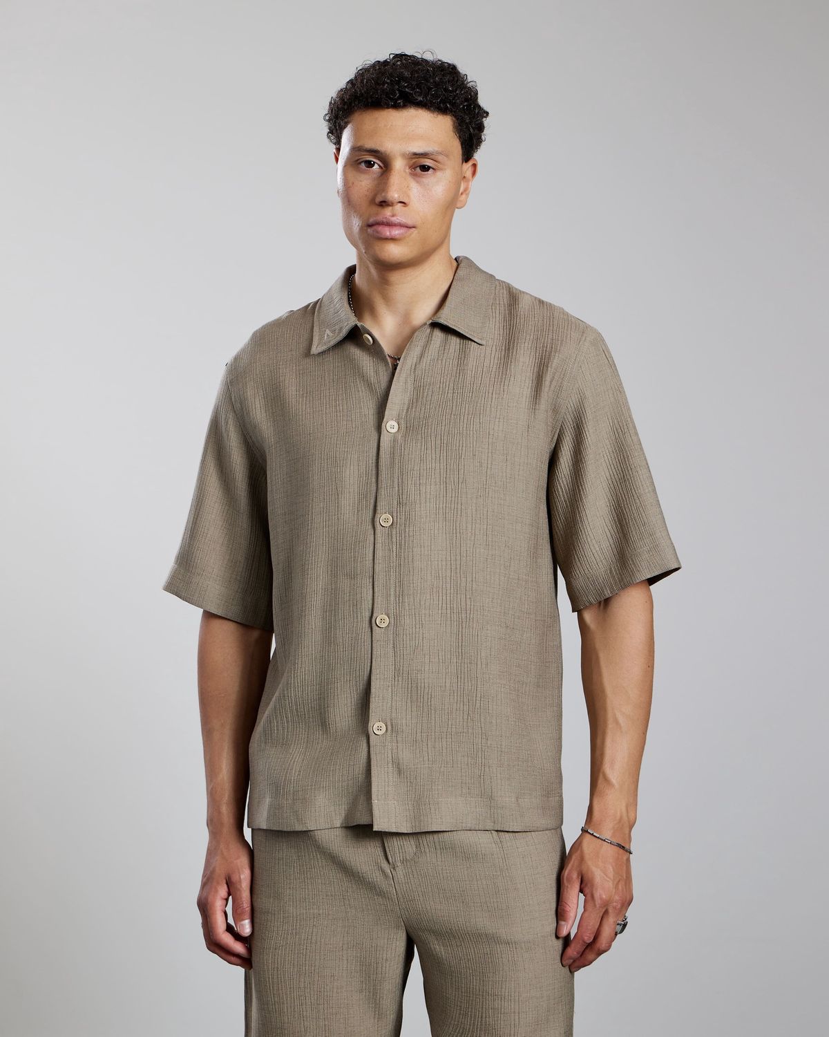 Aeden Darius Shirt | Vetiver
