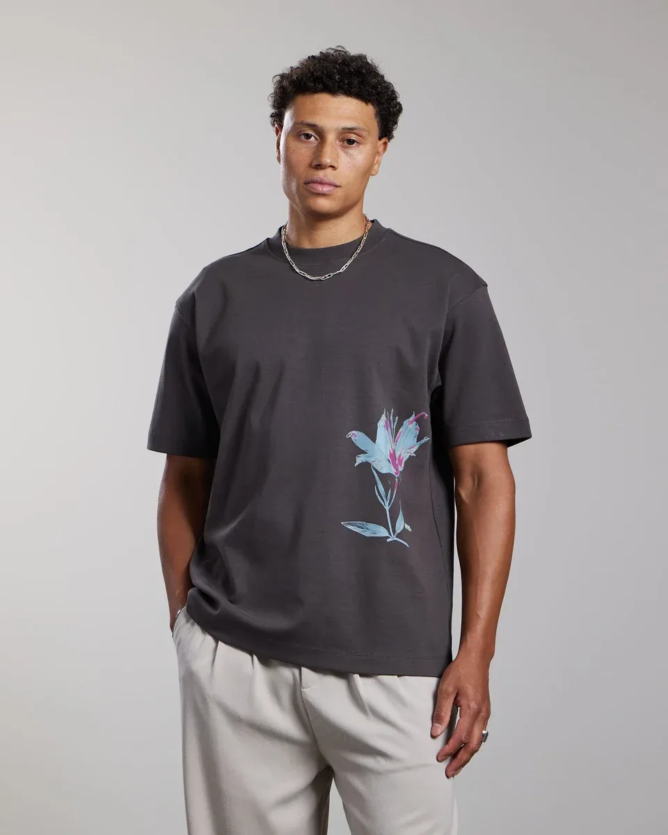 Aeden Massimo Tee | Raven