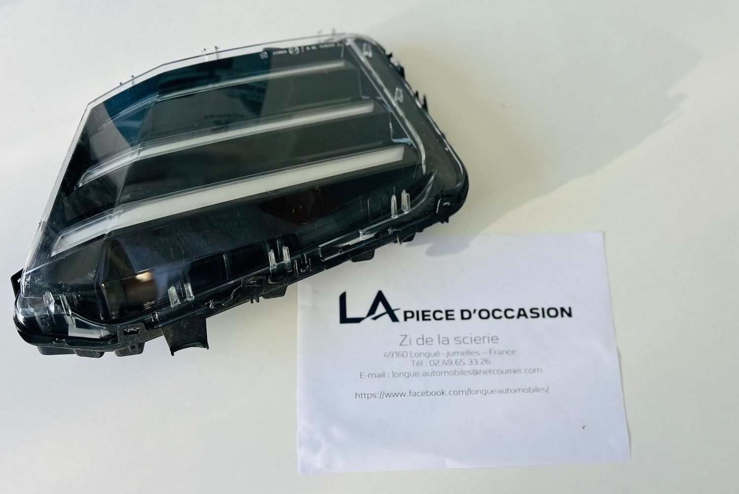 FEU AVANT PEUGEOT 2008  -  9850423580