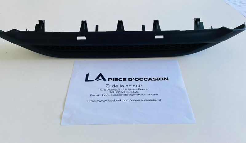 GRILLE INFERIEURE  DE PARE-CHOCS  AVANT POUR PEUGEOT 208 - 9803259377