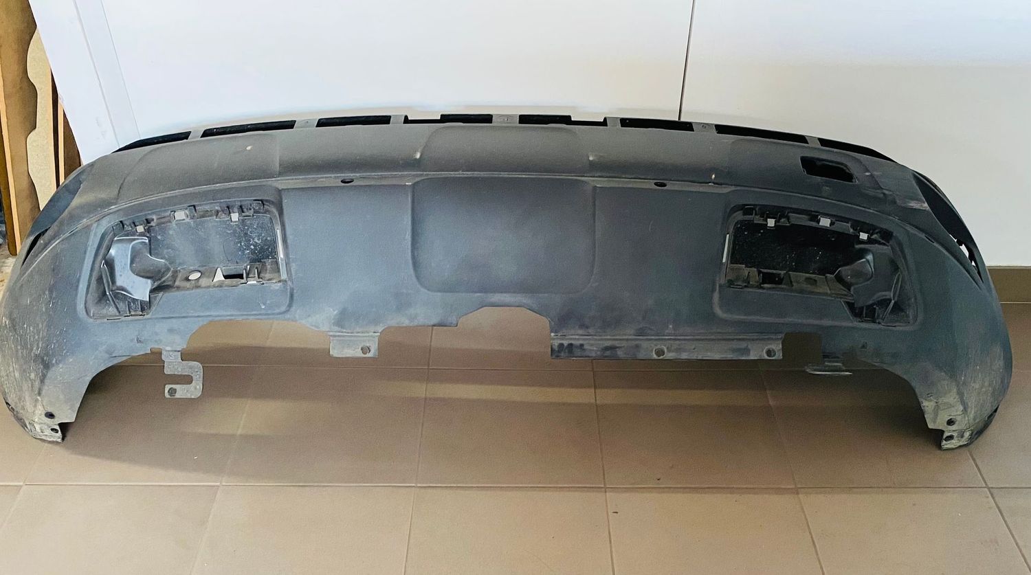 PARE-CHOCS ARRIERE POUR PEUGEOT 3008 II - 9811865077