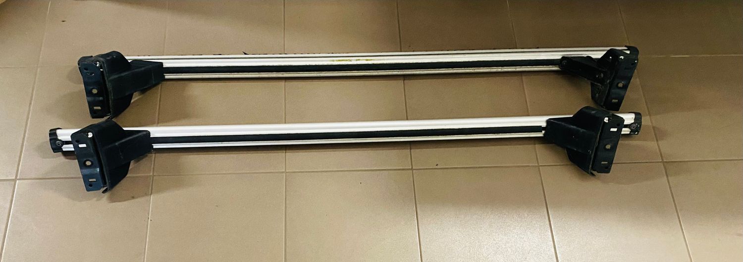 JEU DE 2 BARRES DE TOITS POUR PEUGEOT  PARTNER  III AVEC FRACTEURS