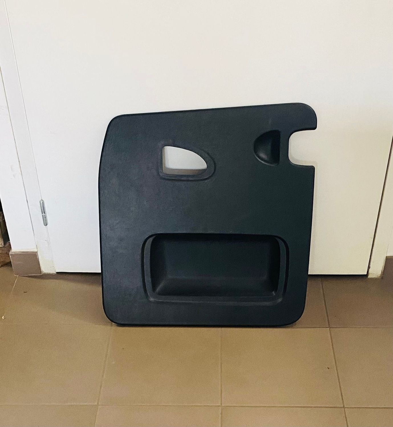 GARNITURE HAYON OPEL VIVARO FURGON - 91165792