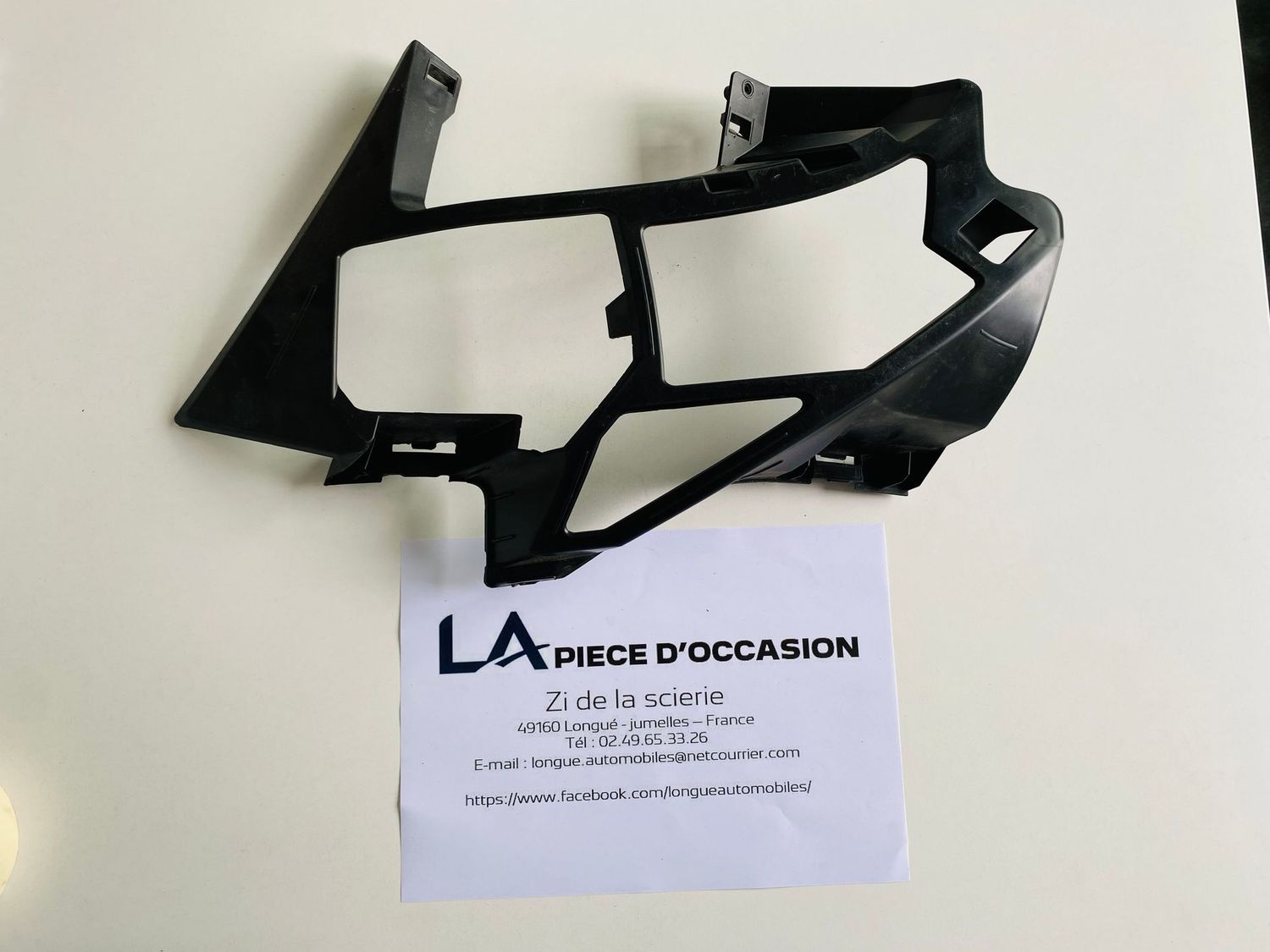 SUPPORT DE MONTAGE DE PARE CHOCS AVANT PEUGEOT 5008 - 9815337680