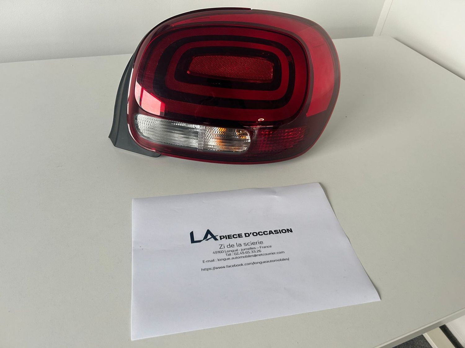 FEU ARRIERE DROIT CITROEN C3 - 9812257480