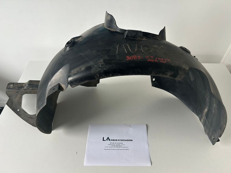 PARE BOUE PASSAGE ROUE AVANT GAUCHE PEUGEOT 208 1 PHASE I - 9673768880