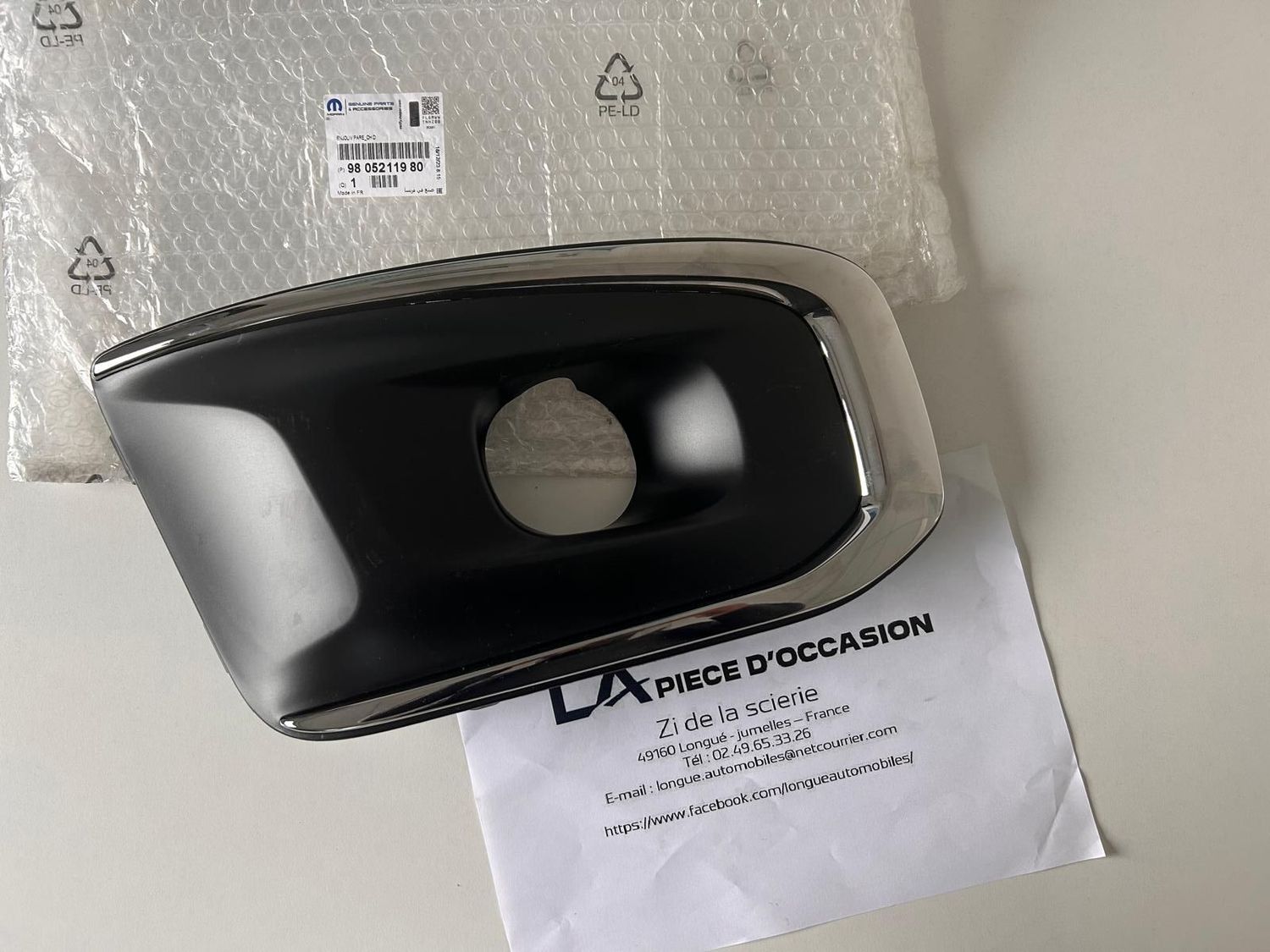 ENJOLIVEUR DE PARE CHOC AVANT DROIT