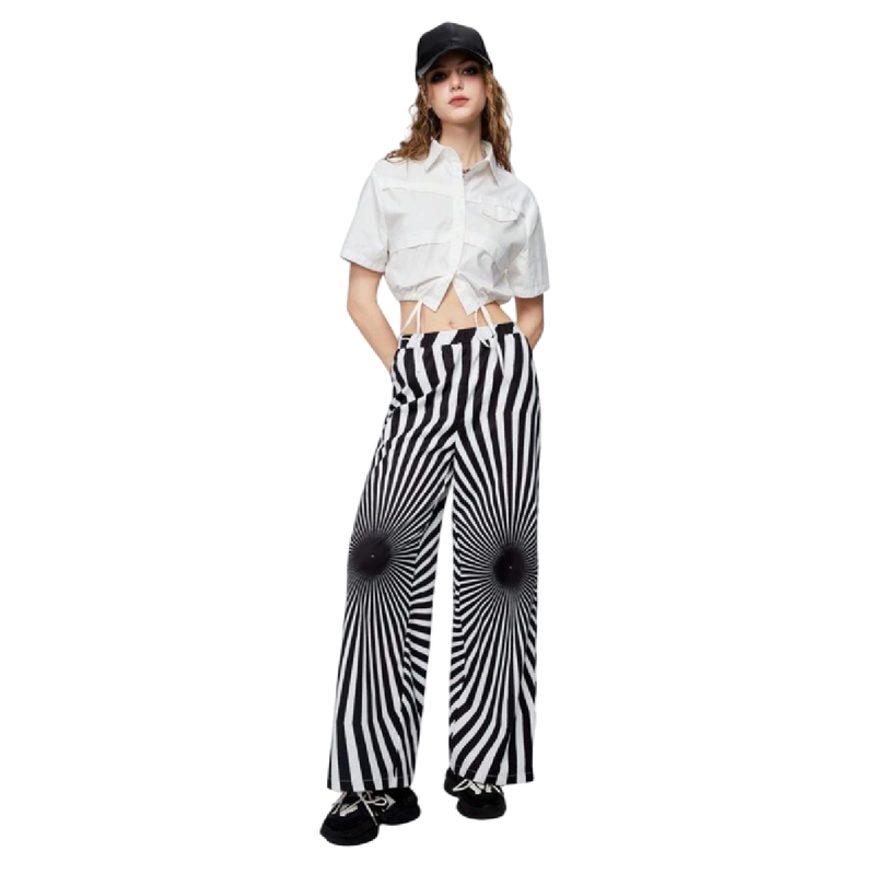 Pantalon de corte campana con diseño en espiral