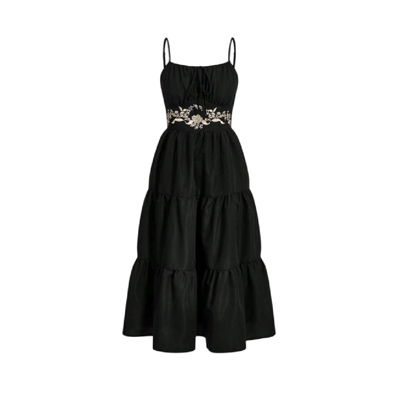 Vestido largo de estilo gotico con un diseño detallado