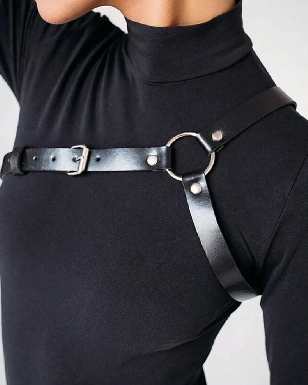 Arnes de hombro estilo cuerina