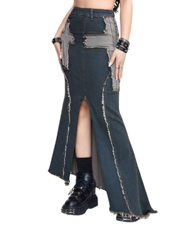 Falda larga tipo denim con cruz bordada