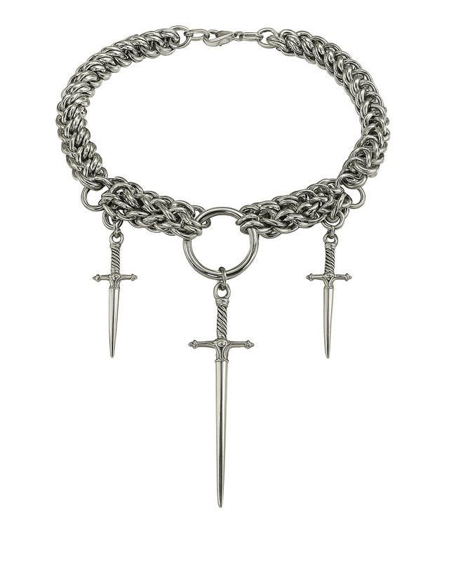Choker chunky con diseño de espadas